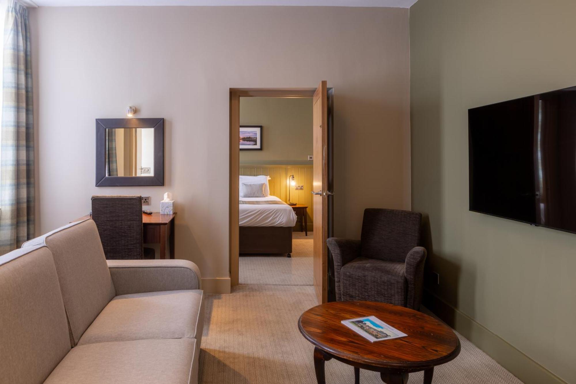 Rosslea Hall Hotel Rhu Habitación foto