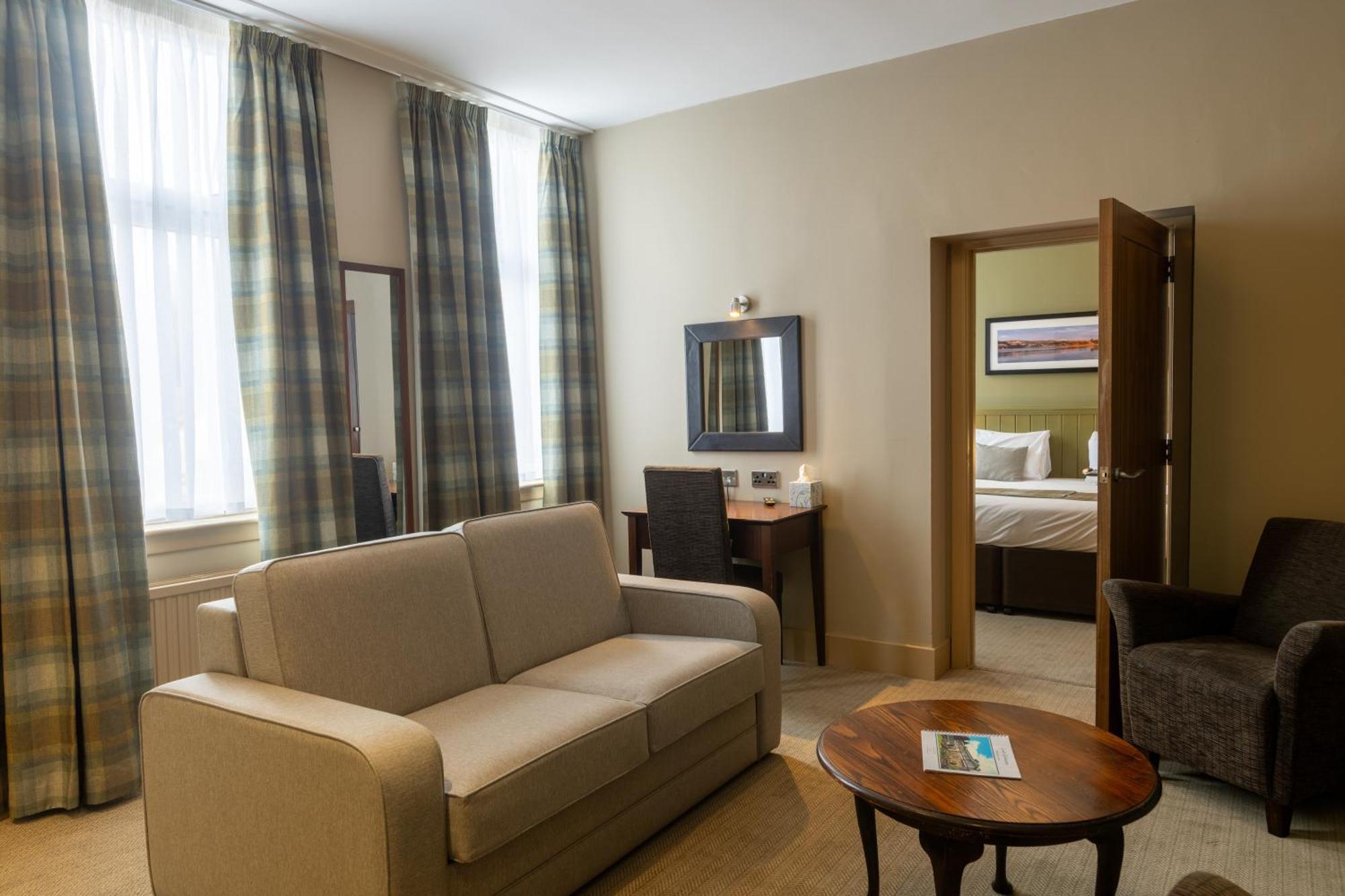 Rosslea Hall Hotel Rhu Habitación foto